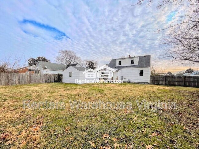 Building Photo - 4862 Norvella Ave