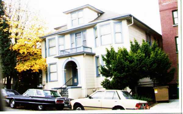 Building Photo - Belmont Apartments