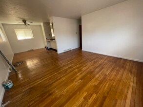 Building Photo - 1749 Zettler Rd
