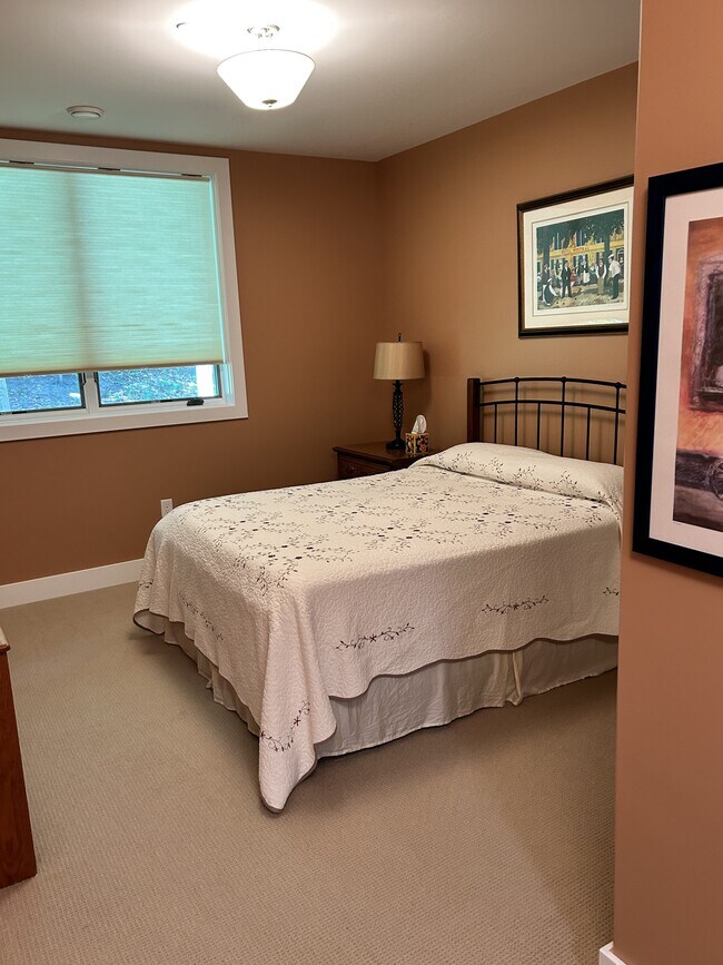 Main BD 2 - 1388 Gray Dr