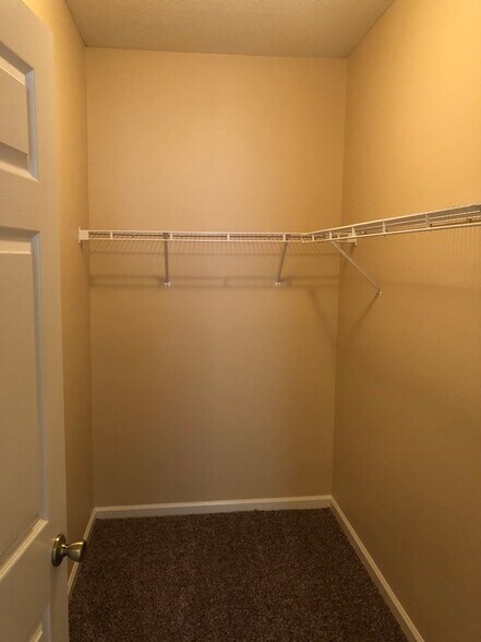 Building Photo - 575 Oakleaf Plantation Pkwy