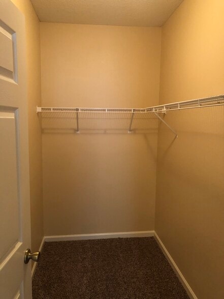 Building Photo - 575 Oakleaf Plantation Pky