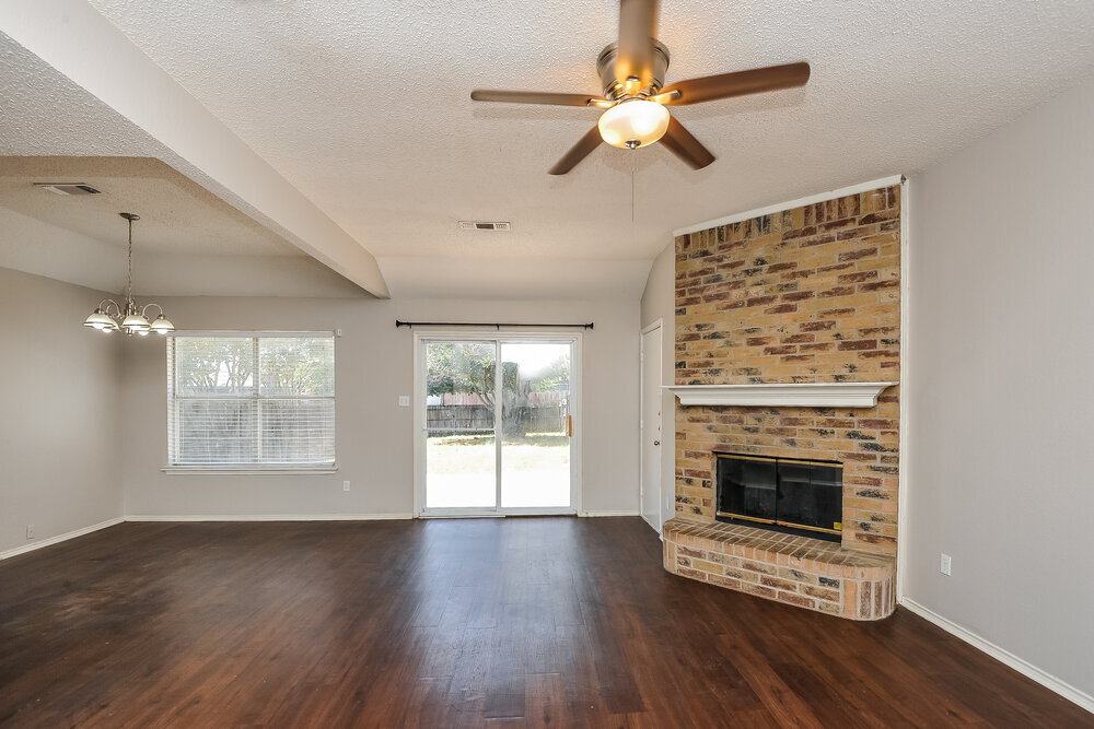 Building Photo - 1040 Glencrest Dr