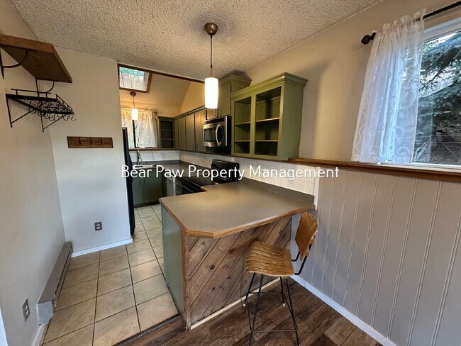 Building Photo - "Charming 2-Bedroom Duplex in Kittredge"