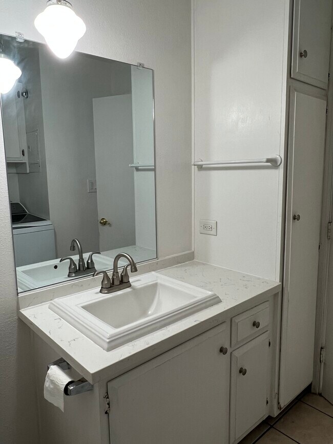 Downstairs bathroom/laundryroom - 1830 Polk Way