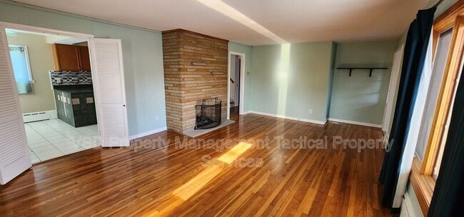 Building Photo - 21329 Lakeshore Blvd