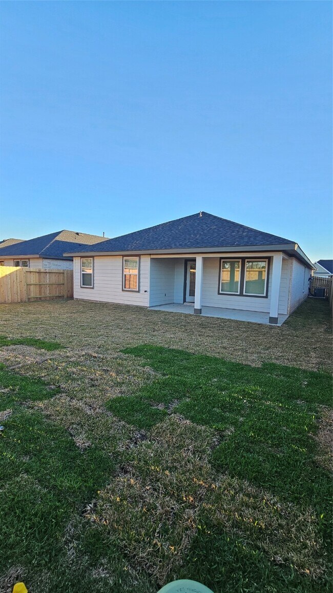 Building Photo - 1654 Westway Dr