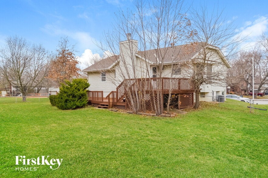 Building Photo - 15133 S Navaho Dr