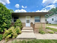 Building Photo - Dawes Court SE - 4256-4258