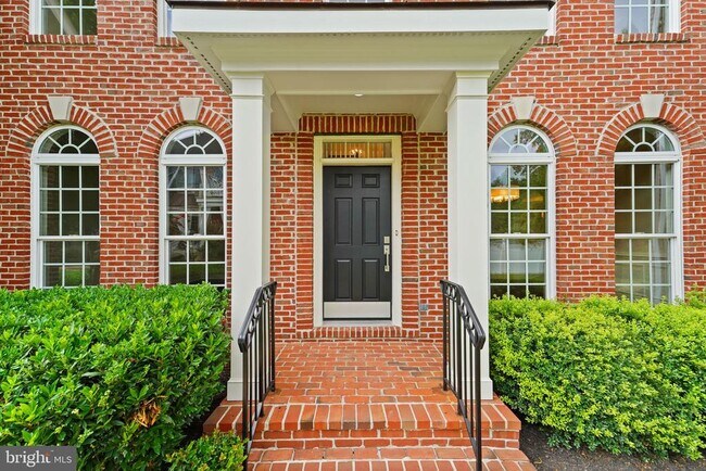 Building Photo - 43620 Merchant Mill Terrace