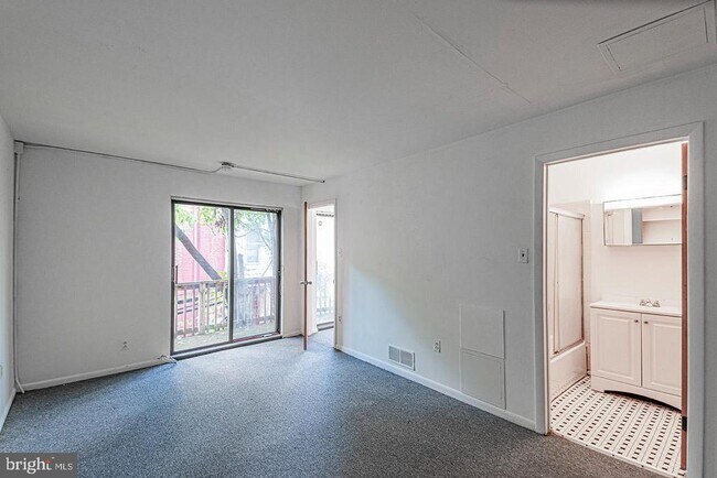 Building Photo - 4118 Baltimore Ave