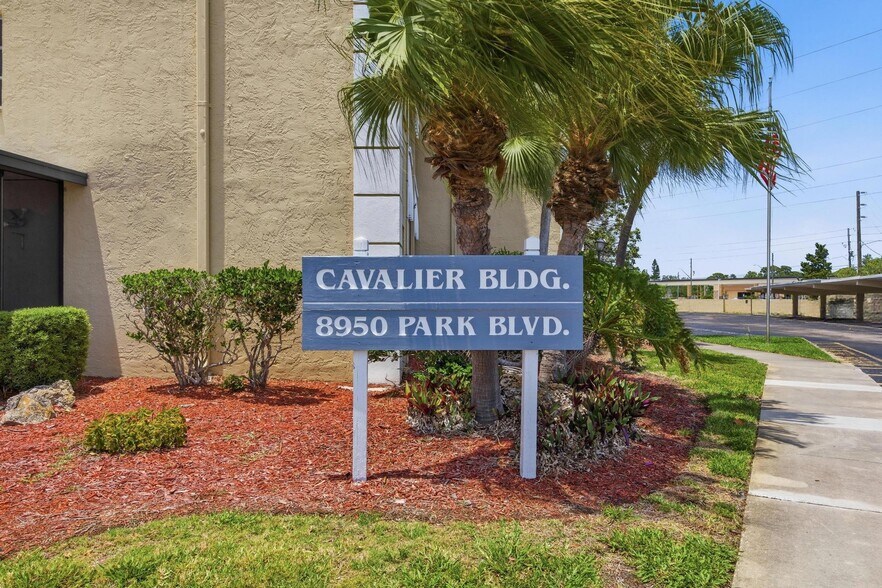 Building Photo - 8950 Park Blvd