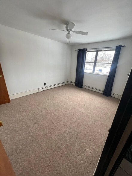 Building Photo - 8403 Buffalo Ave