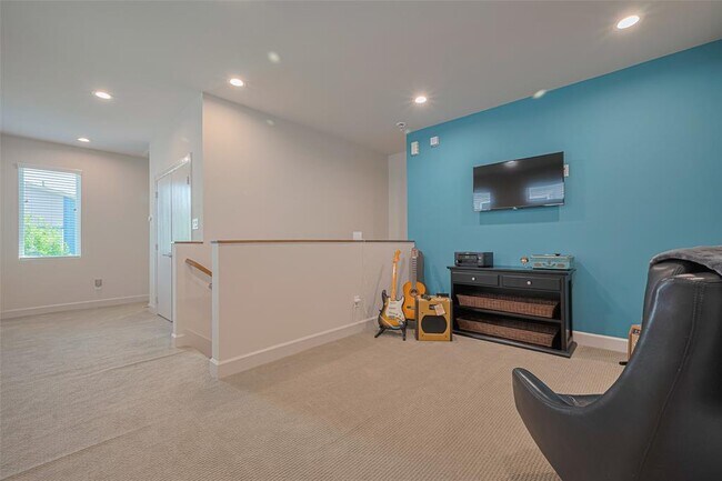 Building Photo - 6804 Rocinante Ln
