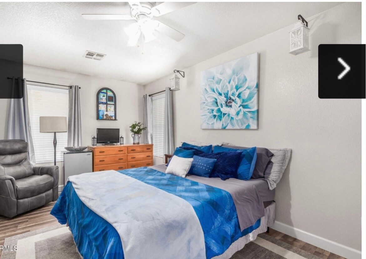 Building Photo - 2418 E Peach Tree Dr