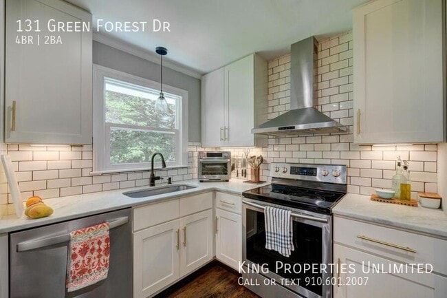 Building Photo - 131 Green Forest Dr