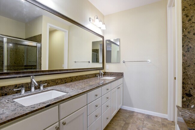 Building Photo - 631 True Wind Way