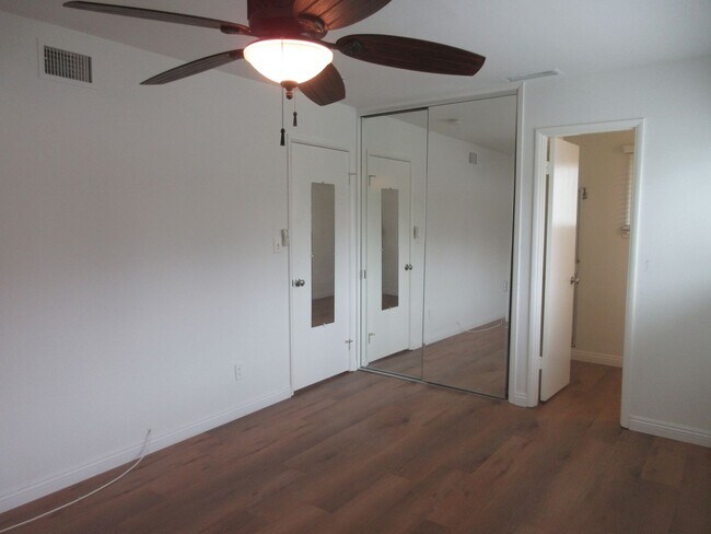 Building Photo - Charming 4-Bedroom Home in Granada Hills –...