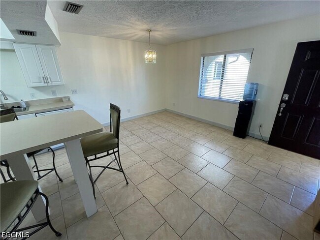 Building Photo - 151 Cape Coral Pkwy W