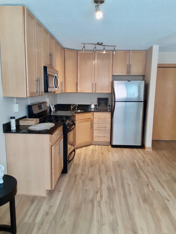 Building Photo - 2532 1st Ave S