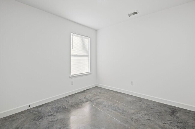 Building Photo - 1373-1375 COOPER ST