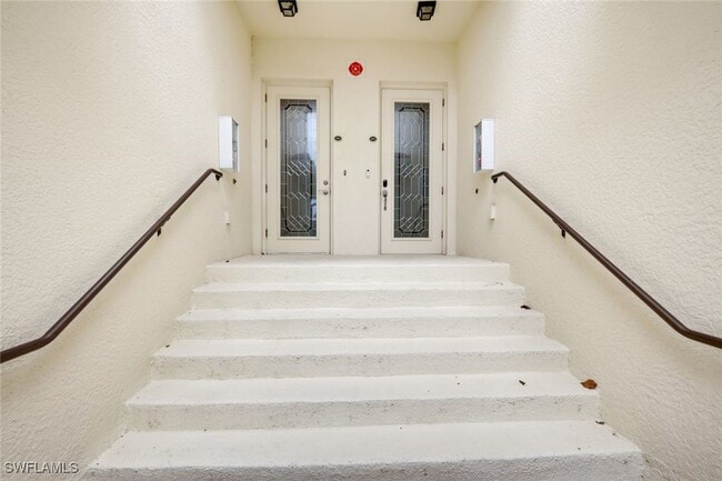 Building Photo - 10240 Cobble Notch Loop