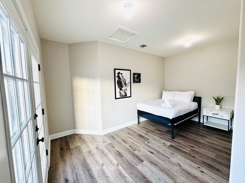 Building Photo - 2801 Goodwin Ave