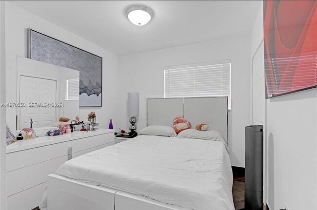 Building Photo - 11500 SW 185th Terrace