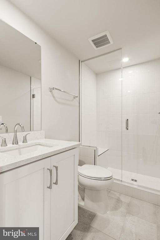 Building Photo - 857 N Manchester St