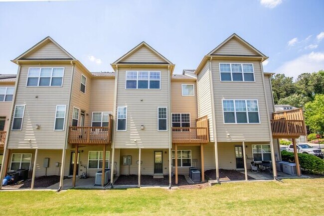Building Photo - 2069 Cobblestone Cir NE