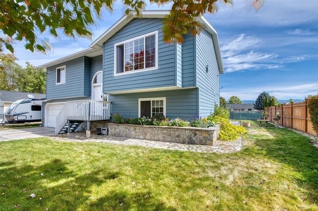Building Photo - Spacious 4 bed/ 3 bath Hamilton Home