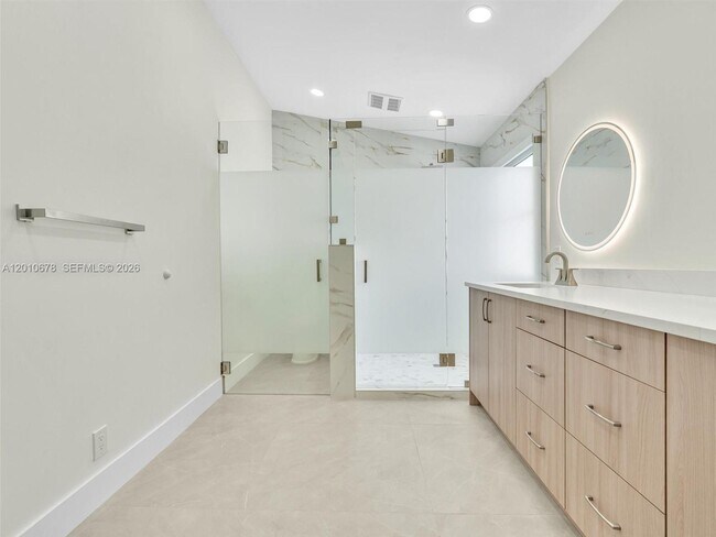 Building Photo - 3863 SW 53rd Pl