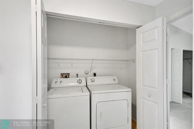 Building Photo - 5047 Palmbrooke Cir