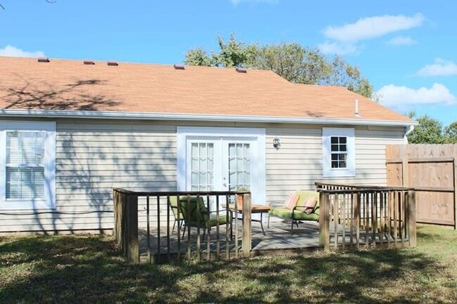 Building Photo - Green Run