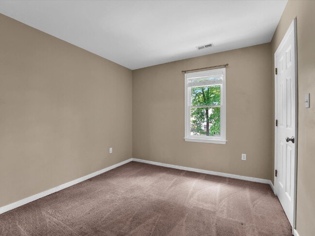 Building Photo - 2409 Eagles View Pl