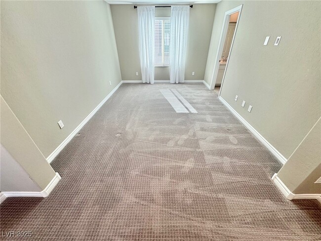 Building Photo - 3215 Alpine Aster Ave