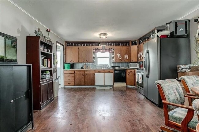 Building Photo - 2074 20th Rd