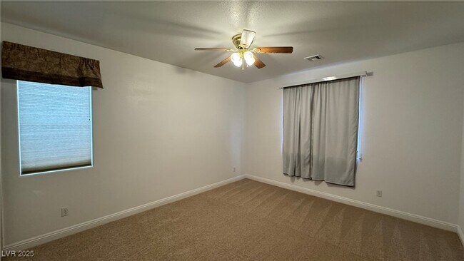 Building Photo - 10066 Golden Bluff Ave