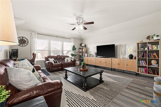 Building Photo - 7807 Zircon Dr