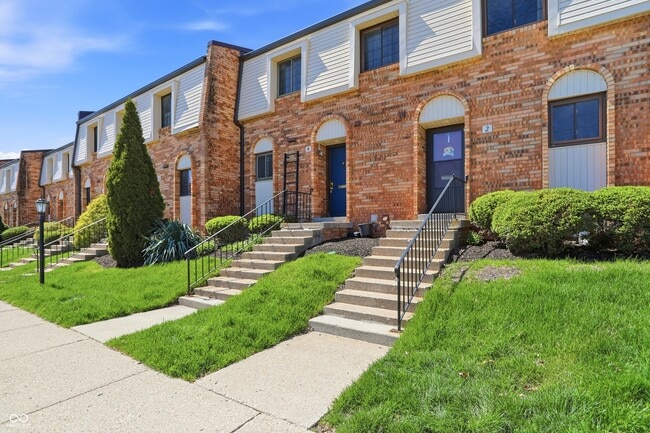 Building Photo - 4 Druid Hill Ct