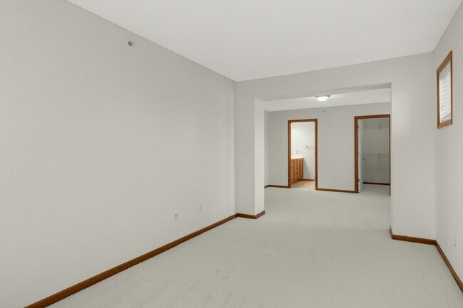Building Photo - 15275 60th Ave N