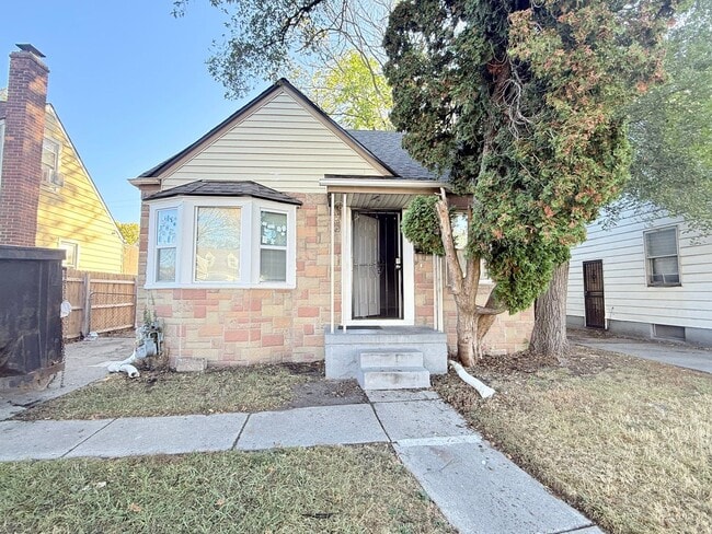 Primary Photo - This beautifully updated 3-bedroom, 1-bath...