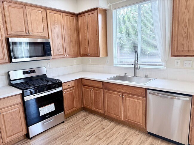 Building Photo - 4931 Winamac Dr