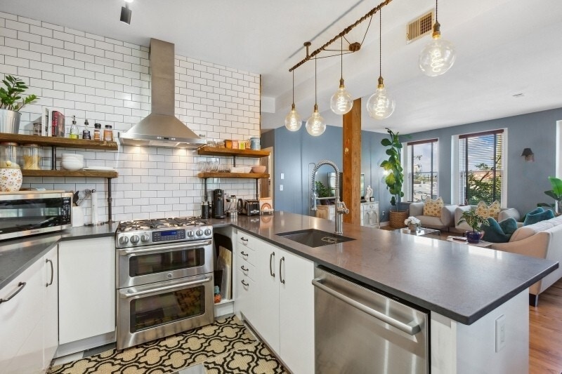 Building Photo - 109 Hamilton St