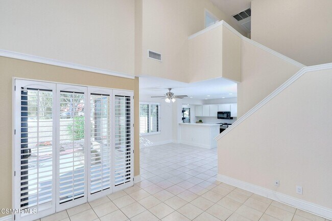 Building Photo - 5368 Rainwood St