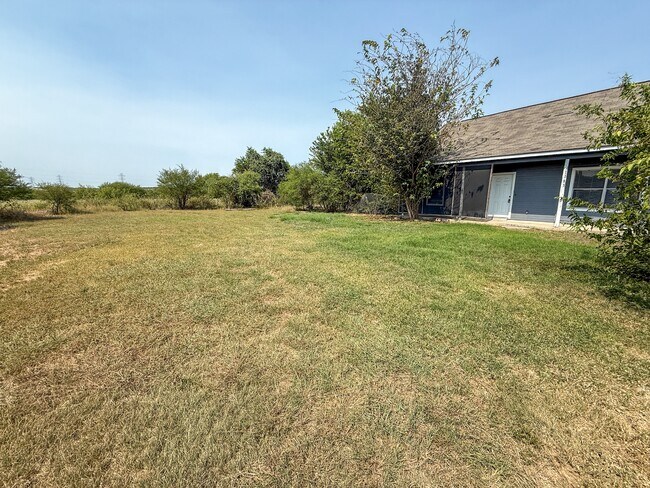 Building Photo - 1185 Koehler Rd