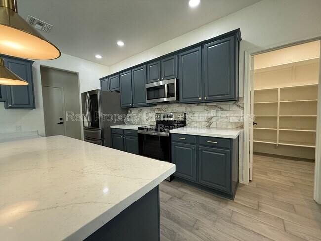 Building Photo - 20858 N 90th Ave