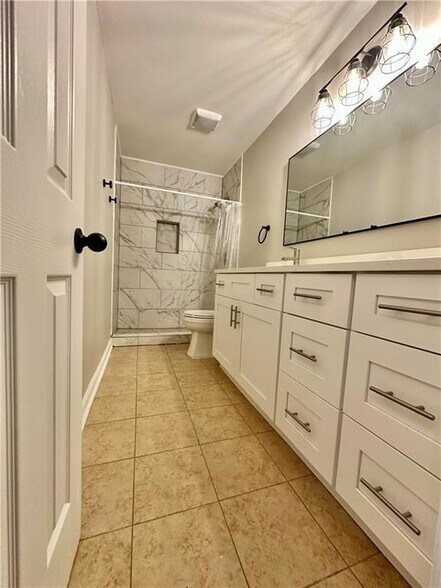 Building Photo - 7413 Penland Dr