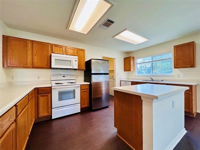 Building Photo - 1235 Deerhound Pl