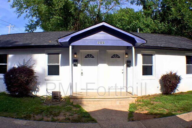 Building Photo - 205A Friedheim St
